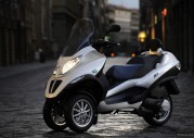 Piaggio MP3 Hybrid